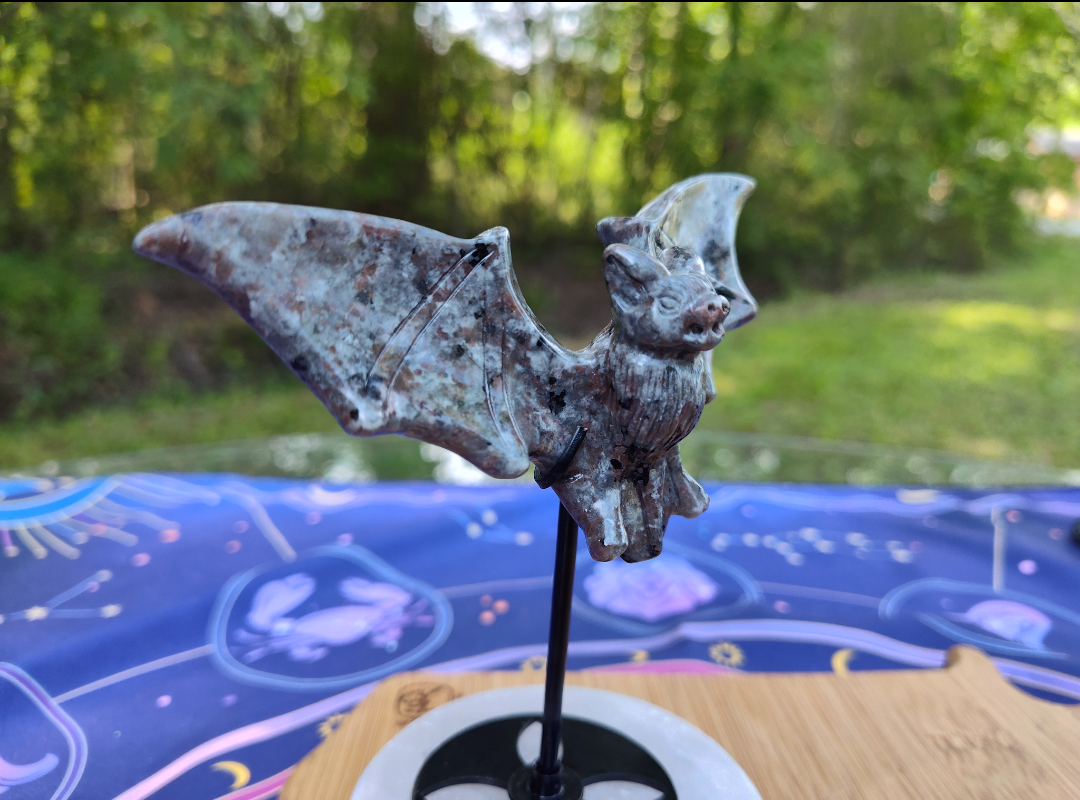 Yooperlite Bat ๐ฆ ๐ฆ ๐ฆ