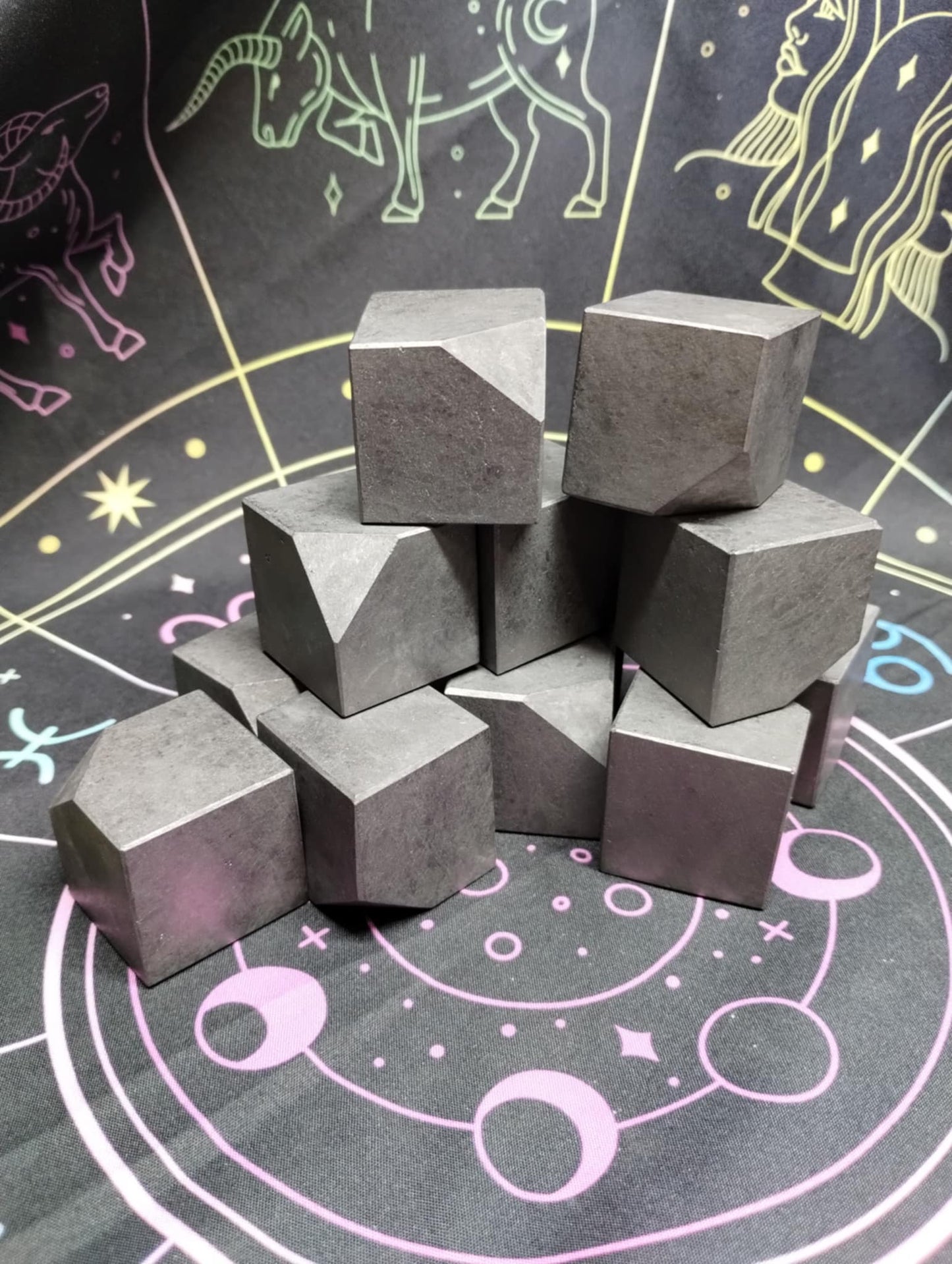 Shunghite Cube