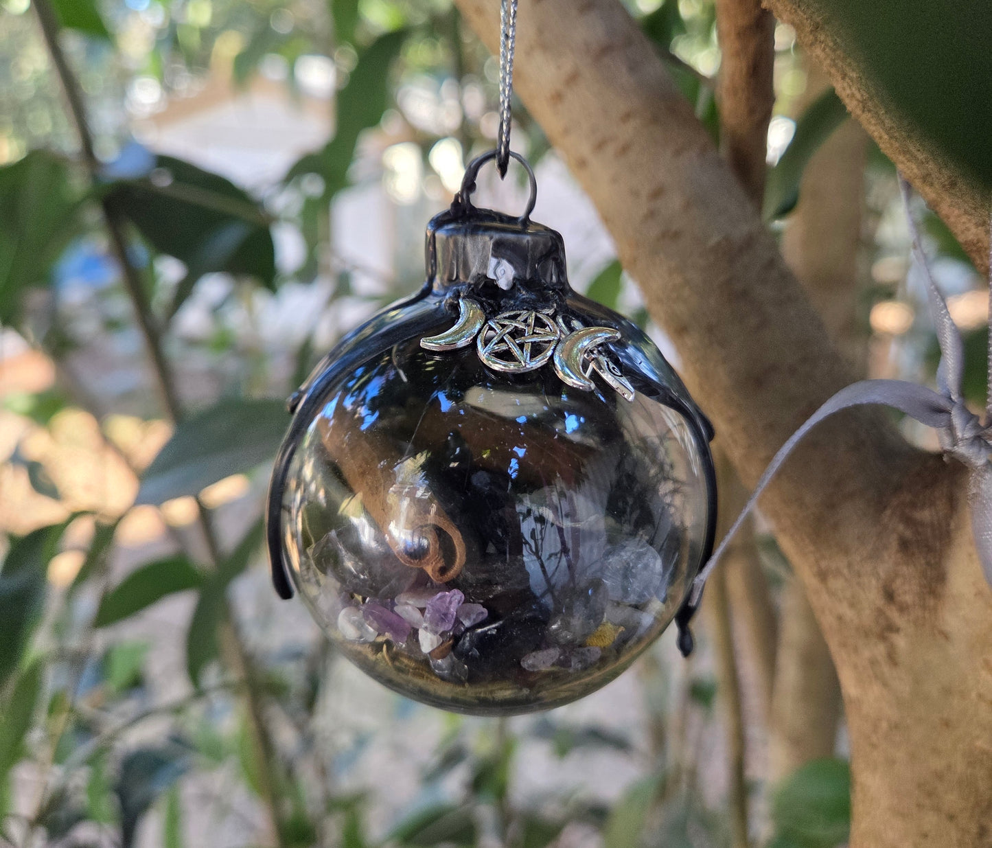Protection Witches Ball 🛡