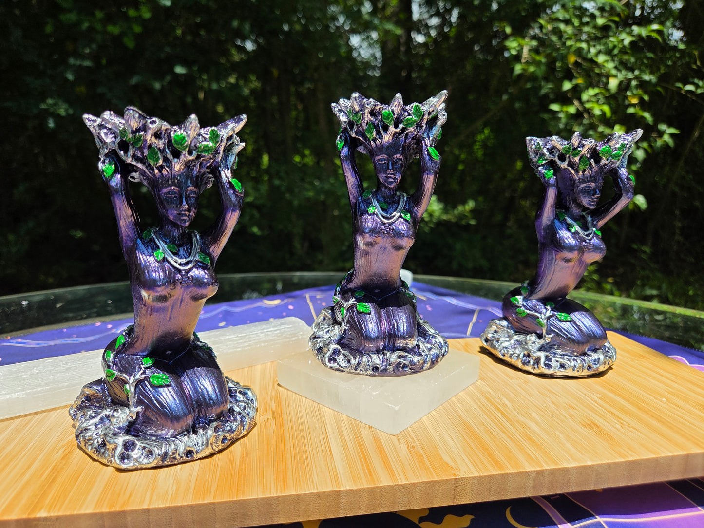 Earth 🌍 Goddess Sphere Holder