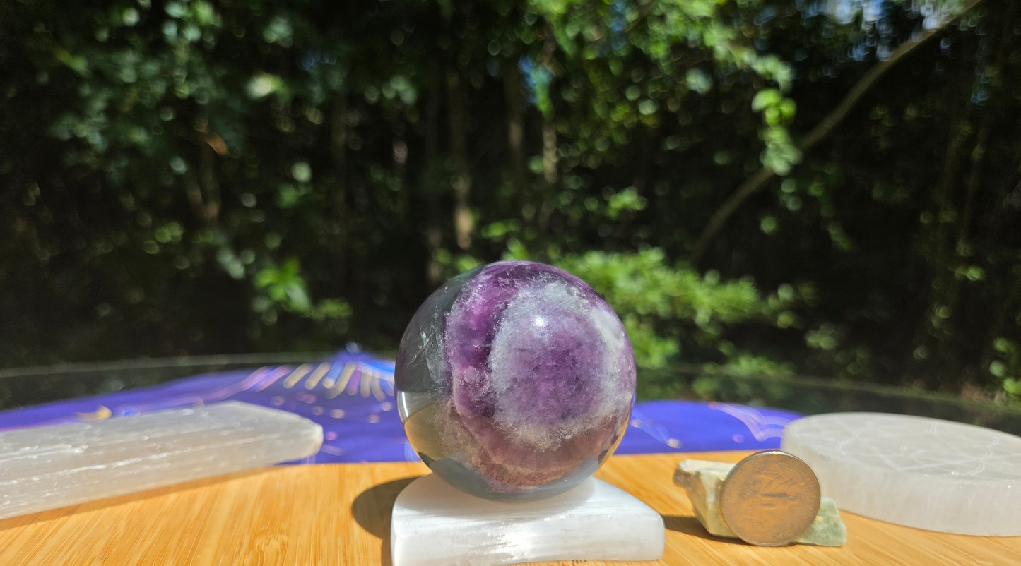 Feather Flourite Sphere