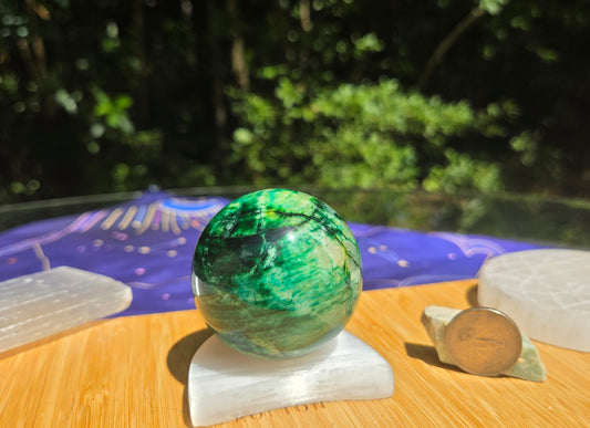 Flashy Green Moonstone!!! 🌙